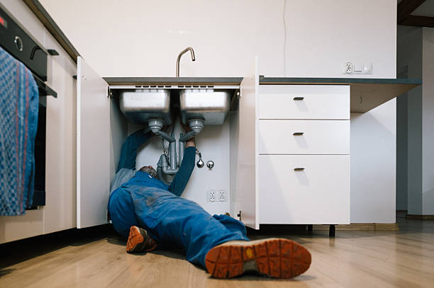 Professional Drain Cleaning technician working in South Pittsburg, TN